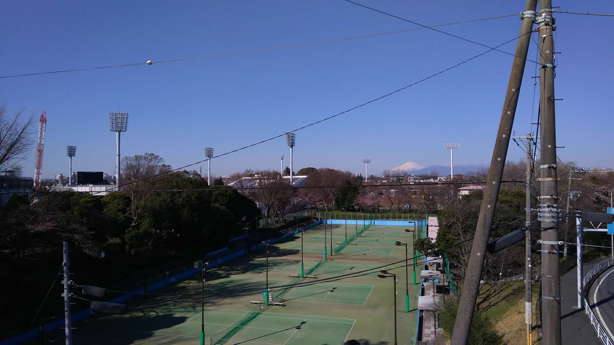 三ツ沢公園テニスコート